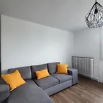 Chambre Girafe au sein d\'un appartement - Bd Clémentel